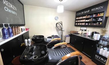 Impecable casa esquina en calle San martin