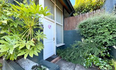 Impecable casa esquina en calle San martin