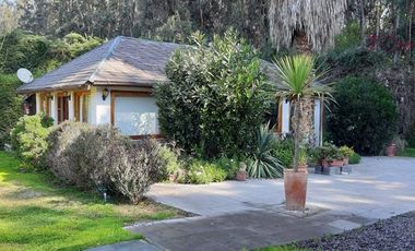 Preciosa casa en parcela de 4d/4b + Quincho en Carampangue