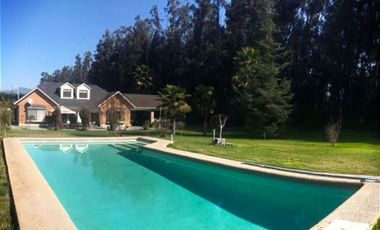 Preciosa casa en parcela de 4d/4b + Quincho en Carampangue