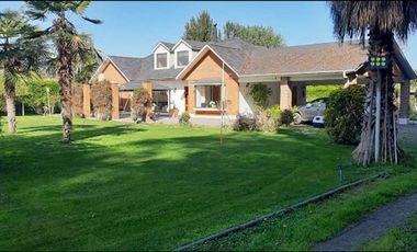 Preciosa casa en parcela de 4d/4b + Quincho en Carampangue