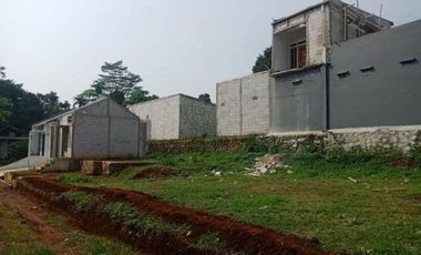 Tanah Luas 144 Meter Dekat Stasiun