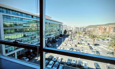 OPORTUNIDAD! OFICINA EN AVDA. LA DEHESA, LUMINOSIDAD Y CONECTIVIDAD