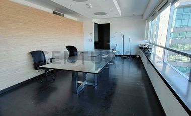 OPORTUNIDAD! OFICINA EN AVDA. LA DEHESA, LUMINOSIDAD Y CONECTIVIDAD