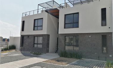 DEPARTAMENTO EN VENTA CON ROOF EN ZAKIA-ZIRE EL MARQUES QUERETARO GAA