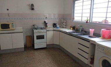 Casa en  VENTA OYUELA AL 600 VILLA DOMINICO