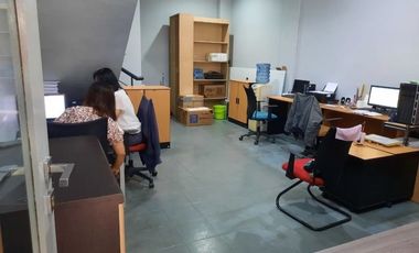 Dijual/Disewakan Ruko Golden Boulevard Blok B, BSD City Tangerang Hadap Dalam Murah