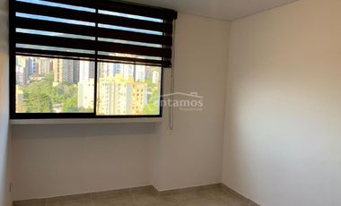 apartamento en arriendo en loma de las brujas. Cod A776322