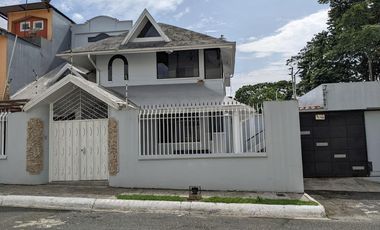 venta de casa, urb. Vista Hermosa