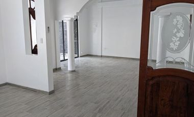 venta de casa, urb. Vista Hermosa