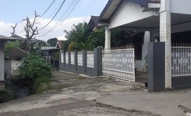 Rumah Pondok Gede Bekasi, Luas Tanah 377 m2 Kamar Tidur 7