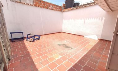 casa en venta en los acacios. Cod V24368