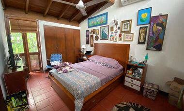 CAOBOS EXCELENTE UBICACION