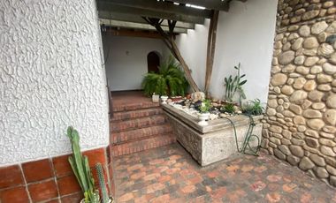 CAOBOS EXCELENTE UBICACION