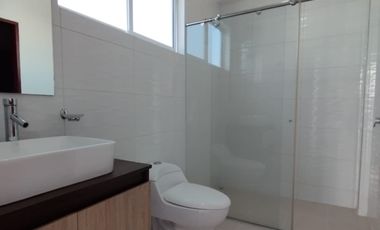 casa en venta en alfaguara. Cod V7379707