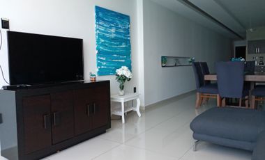 Depa de 3 recamaras con 3 baños completos climatizados y amueblado cuenta con alberca, vista al mar y a la isla de sacrificios en el piso 4.de a 128 m2 y 7:30 mts de frente al boulevard Manuel Ávila Camacho .