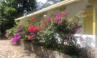 VENDO HERMOSA FINCA VERANERA, ACACIAS, META