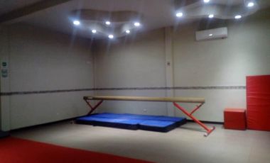 Venta Locales Comerciales en Esquina Santa Catarina $3,350,000