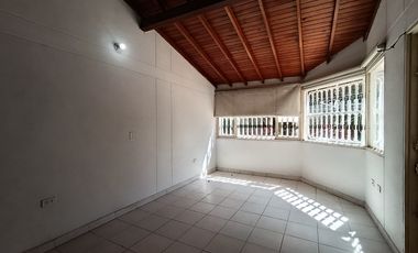casa en venta en quinta oriental. Cod V31437