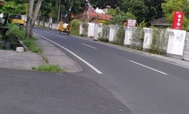 Land and building for sale in Mataram Lombok tourism road