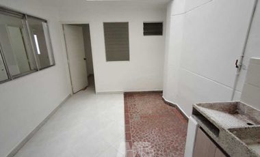 apartamento en arriendo en la castellana. Cod A63297