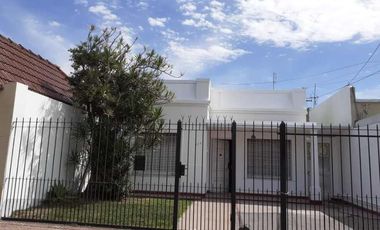 Casa en venta en Bernal Oeste
