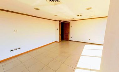 Metro Santa Lucia - Vista Directa Al Cerro Santa Lucia