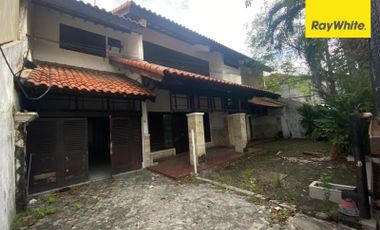 Rumah Disewakan 2 Lantai Di Jalan Manyar Jaya Surabaya