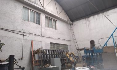 OFICINAS, NAVE O ESTACIONAMIENTO EN RENTA