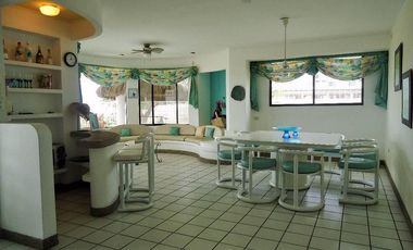 Venta de Casa en Salinas, frente al mar, Sector Las Conchas