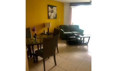 APARTAMENTO AMOBLADO EN ALQUILER CON VISTA AL MAR PH OASIS