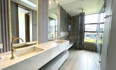 Impresionante casa para estrenar en el Alto de Palmas.