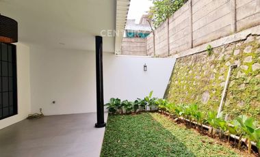 Disewakan Rumah Siap Huni Dalam Cluster Discovery Bintaro