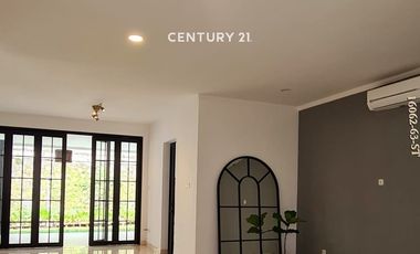 Disewakan Rumah Siap Huni Dalam Cluster Discovery Bintaro