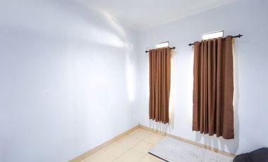 Rumah Strategis 8 Mnt ke Mall Paradise Walk Serpong Siap Huni J-30790