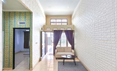 Rumah Strategis 8 Mnt ke Mall Paradise Walk Serpong Siap Huni J-30790