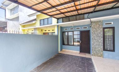 Rumah Strategis 8 Mnt ke Mall Paradise Walk Serpong Siap Huni J-30790