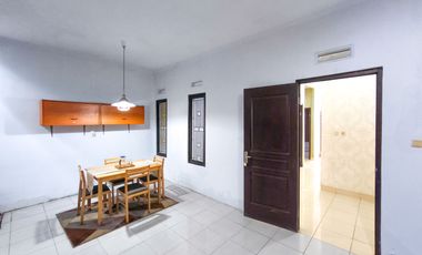 Rumah Strategis 8 Mnt ke Mall Paradise Walk Serpong Siap Huni J-30790