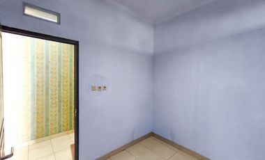Rumah Strategis 8 Mnt ke Mall Paradise Walk Serpong Siap Huni J-30790