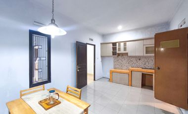Rumah Strategis 8 Mnt ke Mall Paradise Walk Serpong Siap Huni J-30790