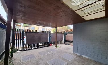 Arriendo Casa 3D 2B Sala de Estar 1 Estac. Techado UF 3.321
