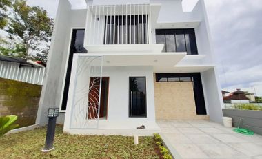 Rumah Baru Dalam Perumahan di Jalan Palagan Km 8 Lingkungan Premium