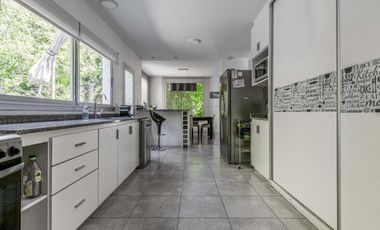 Casa en Venta en Barrio Privado Rumenco
