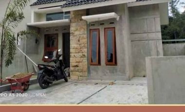 RUMAH EXCLUSIF DEKAT KAMPUS UMY