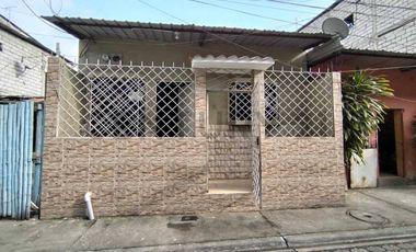Vendo Casa, sector Juan Montalvo Norte de Guayaquil GraC.