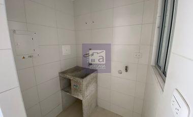 COD. 11037 - SE ARRIENDA APARTAMENTO - BARRIO: ALICANTE