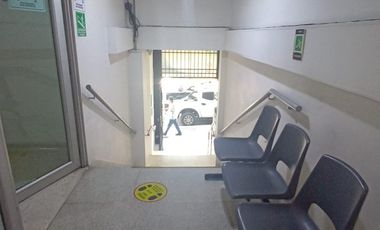 local en arriendo en el centro. Cod A124303