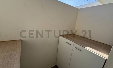Se arrienda acojedora casa en Costa Laguna