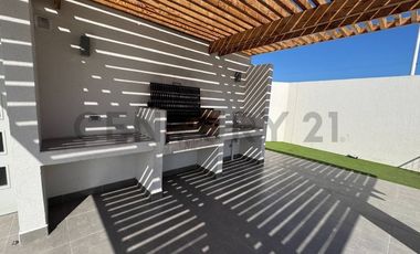 Se arrienda acojedora casa en Costa Laguna