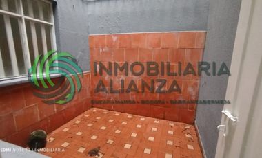 casa en arriendo en lagos del cacique. Cod A17279